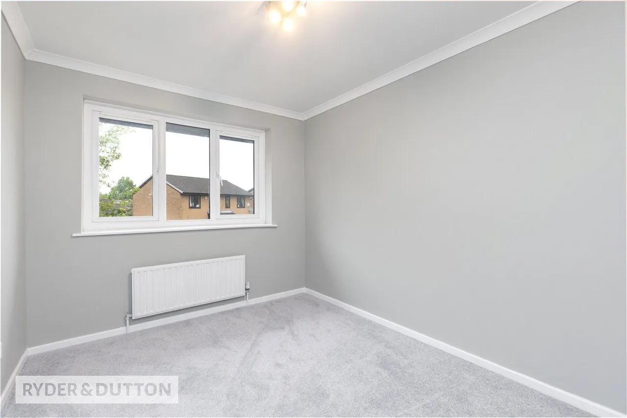 Wessex Park Close, Shaw, OL2, photo 9