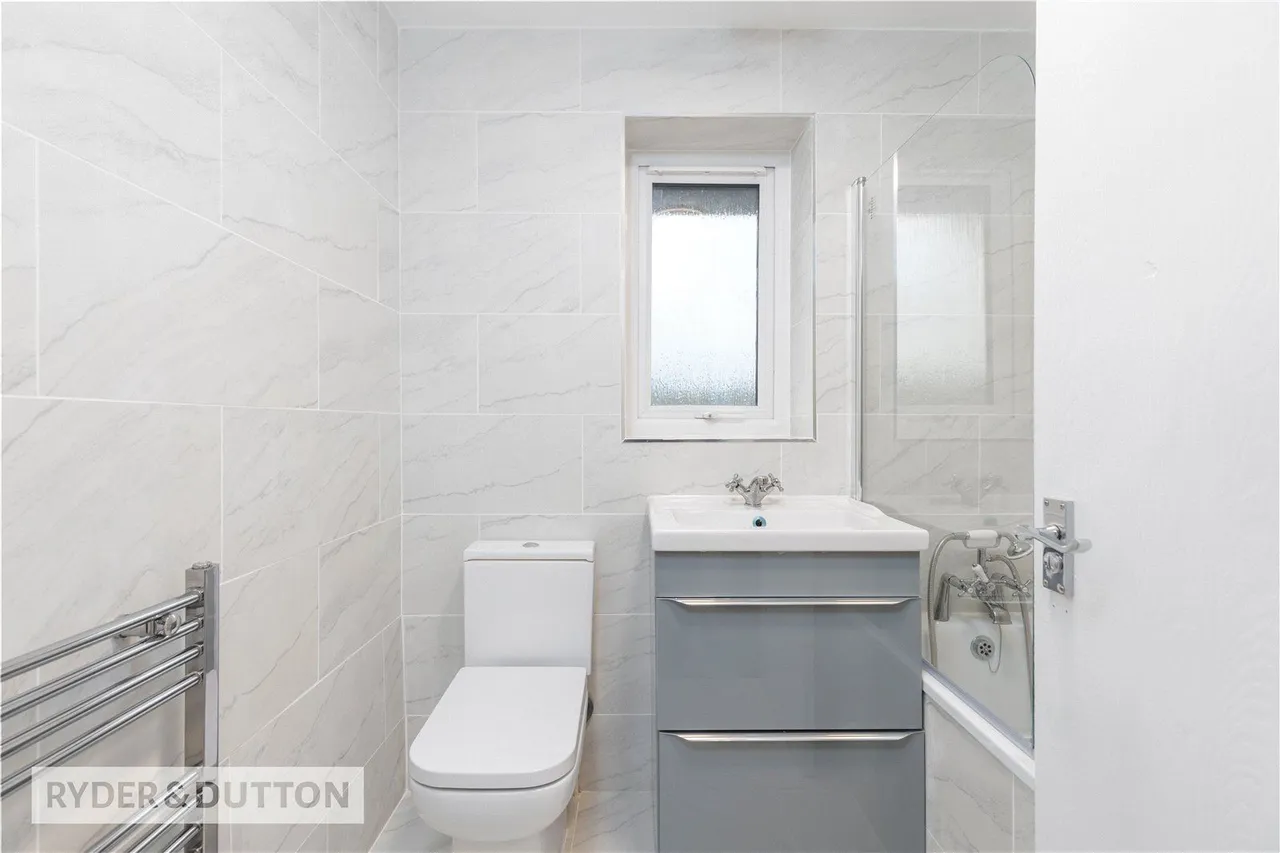 Wessex Park Close, Shaw, OL2, photo 11