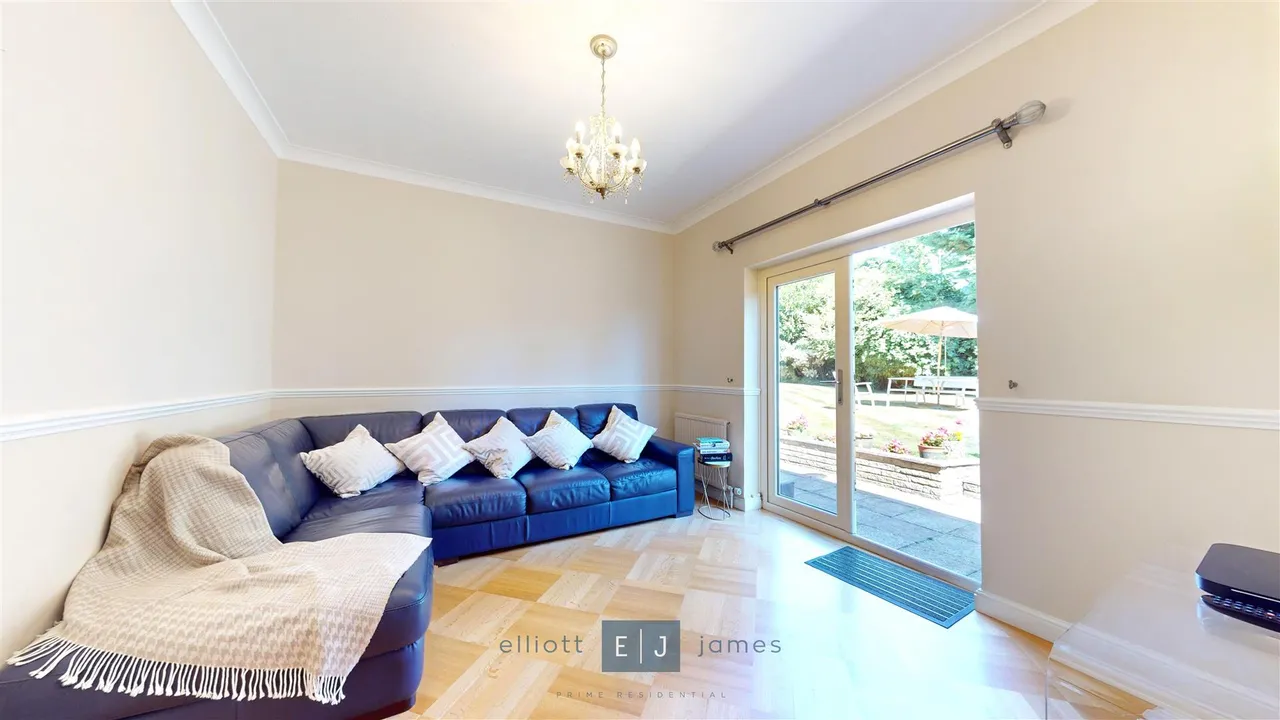 Meadow Way, Chigwell, IG7, photo 2