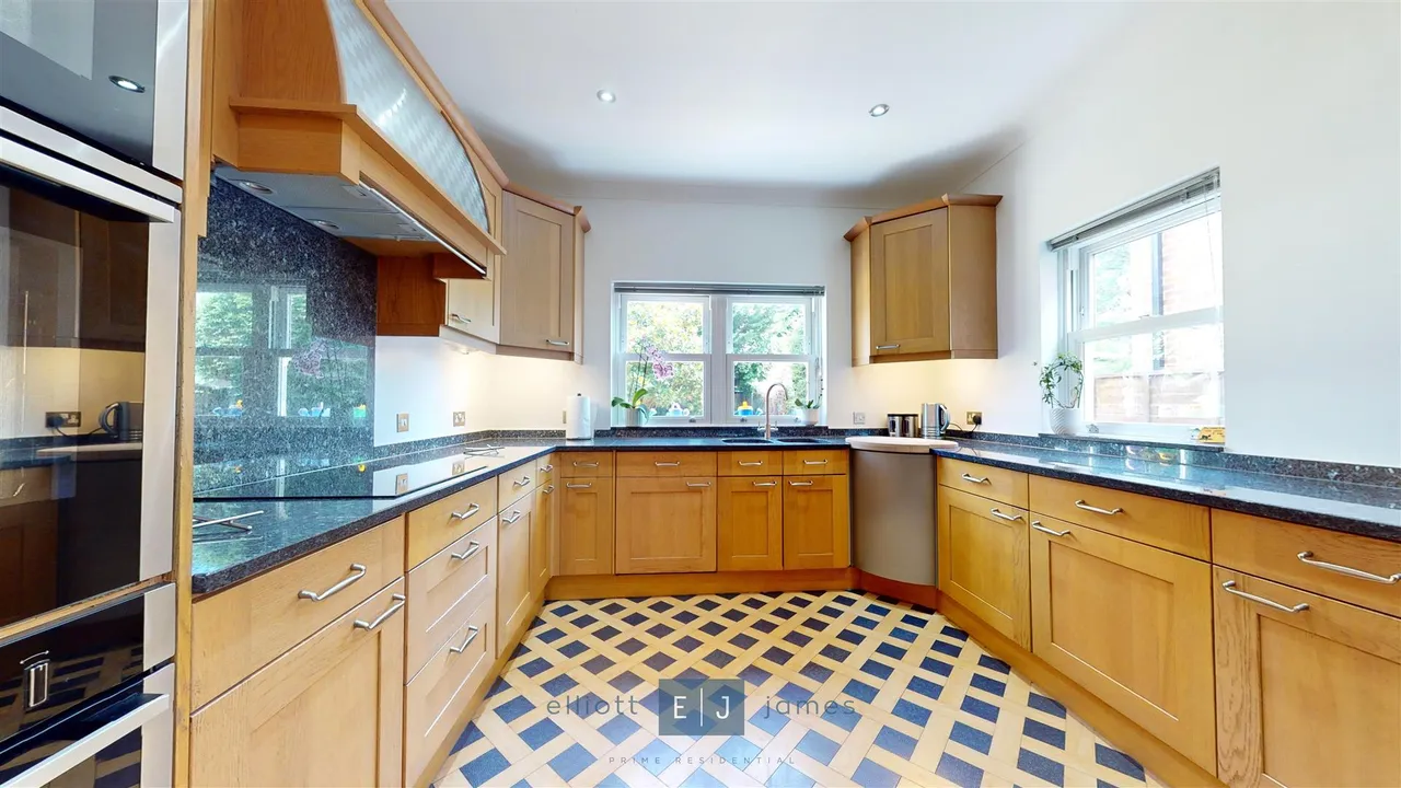 Meadow Way, Chigwell, IG7, photo 8