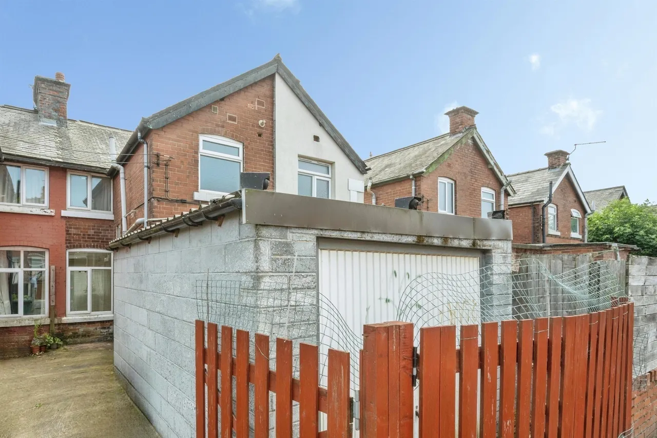 Lincoln Street, Maltby, S66, photo 11