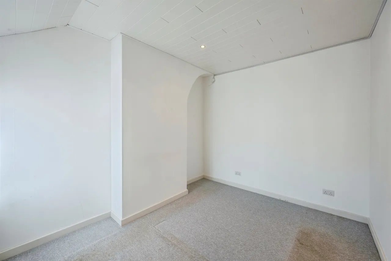 Lincoln Street, Maltby, S66, photo 9