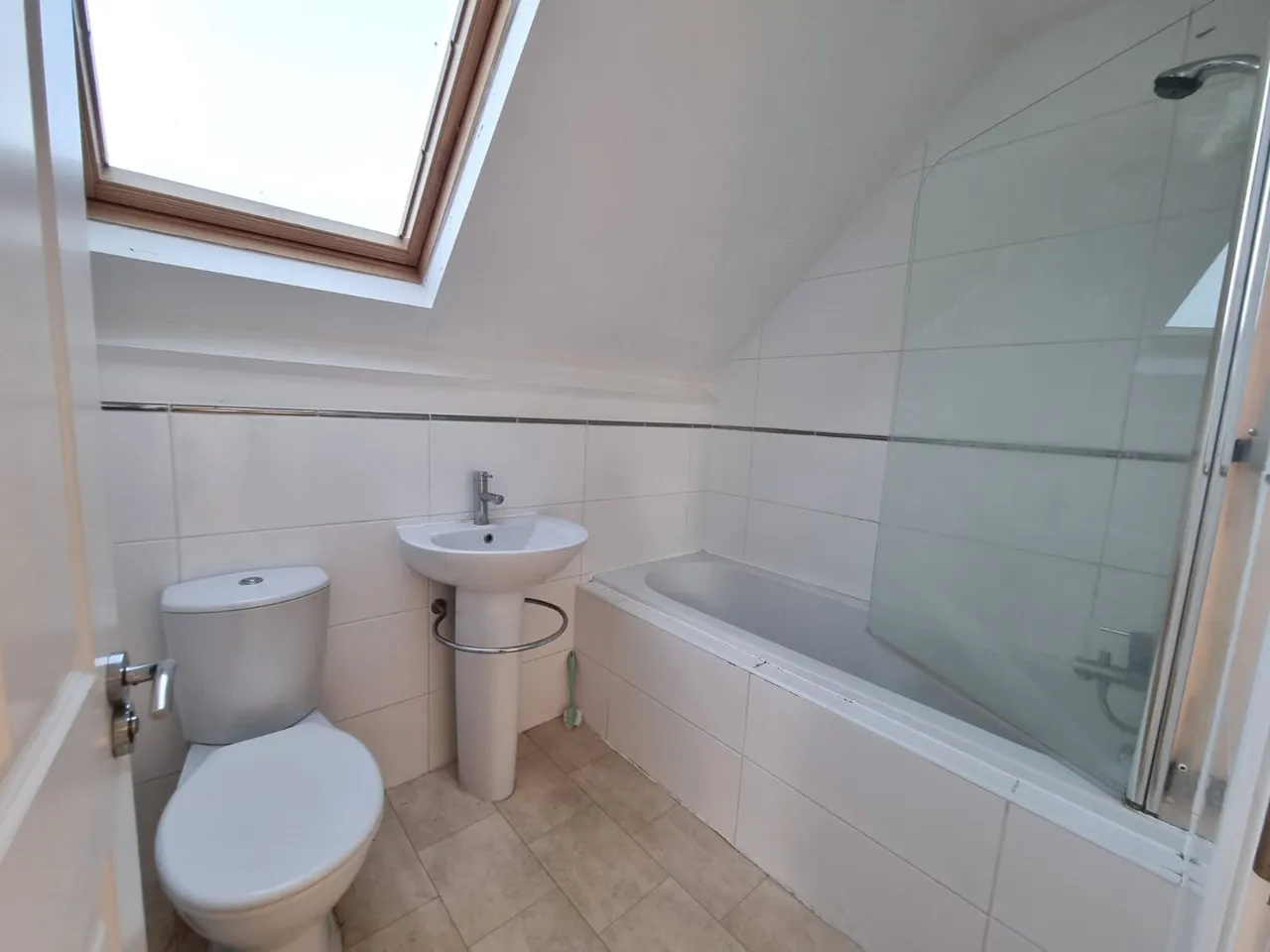 Huntingdon Wing, Kingsley Avenue, Fairfield Hall, Stotfold, SG5, photo 14