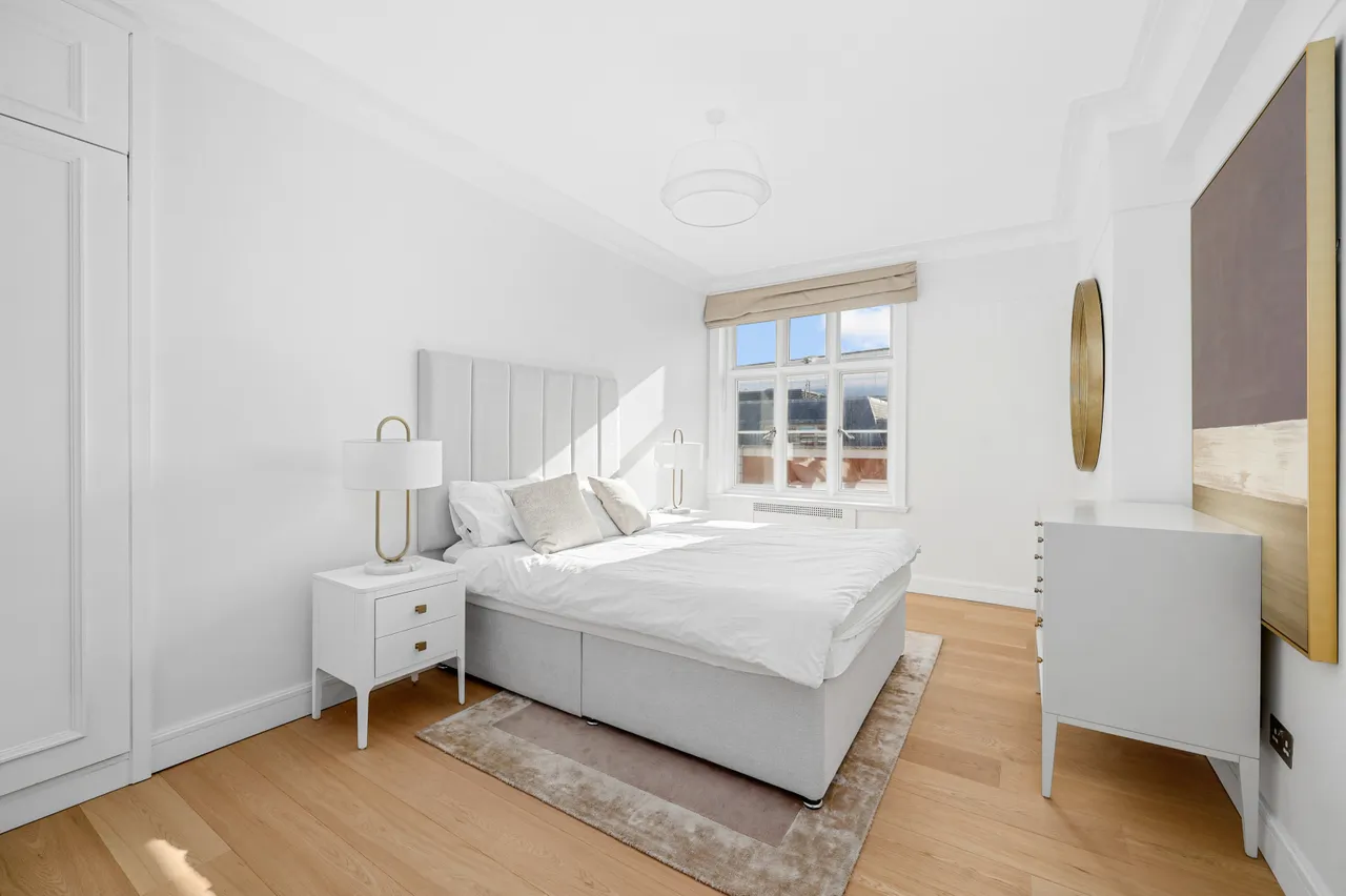 Chesterfield House, South Audley, W1K, photo 17