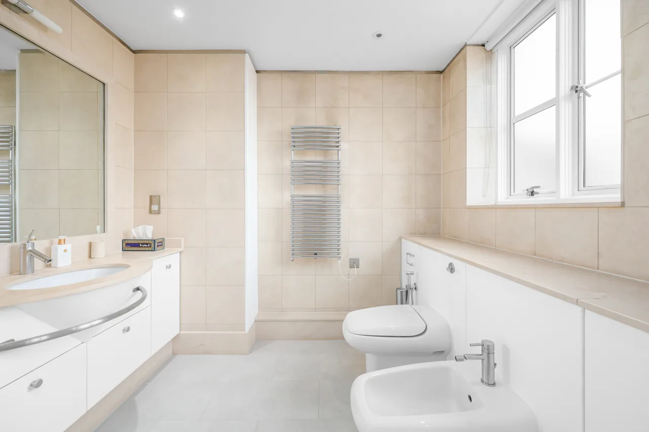 Chesterfield House, South Audley, W1K, photo 11