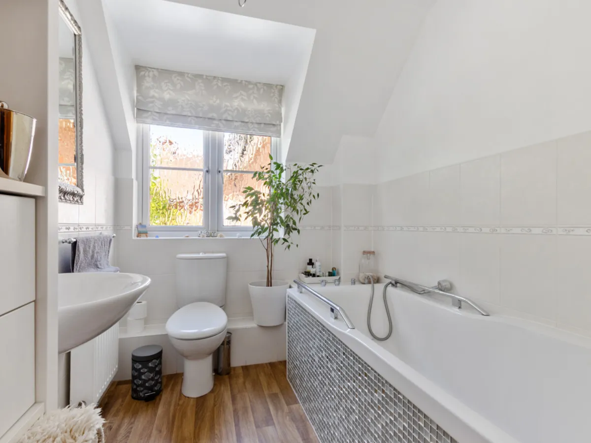 Herne Road, Petersfield, GU31, photo 9