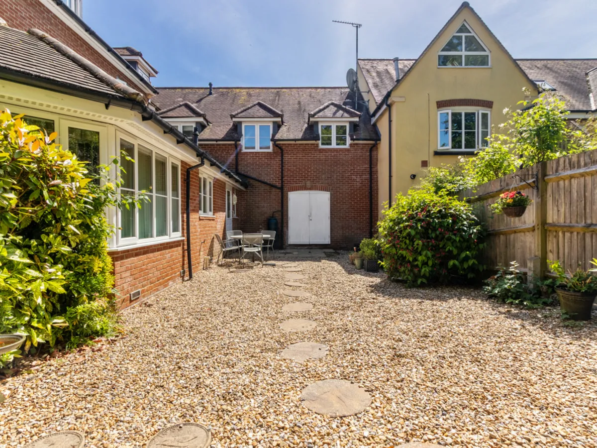 Herne Road, Petersfield, GU31, photo 8