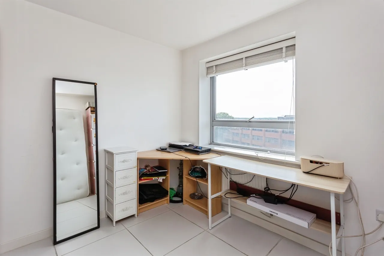 Wilmington Close, WD18, photo 6