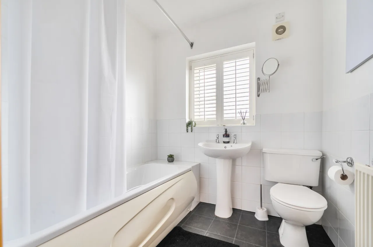Woodlands Drive, East Ardsley, WF3, photo 10