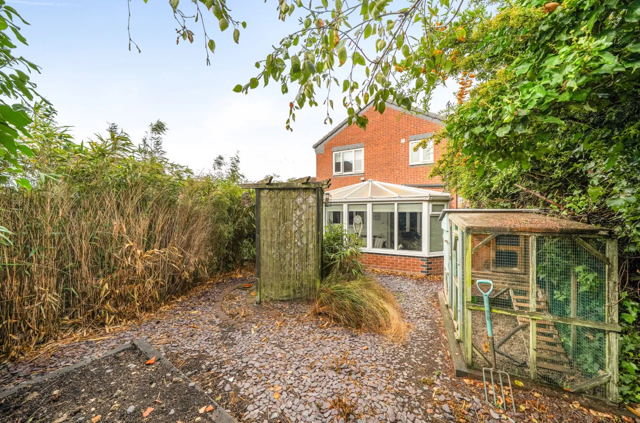 Woodlands Drive, East Ardsley, WF3, photo 5