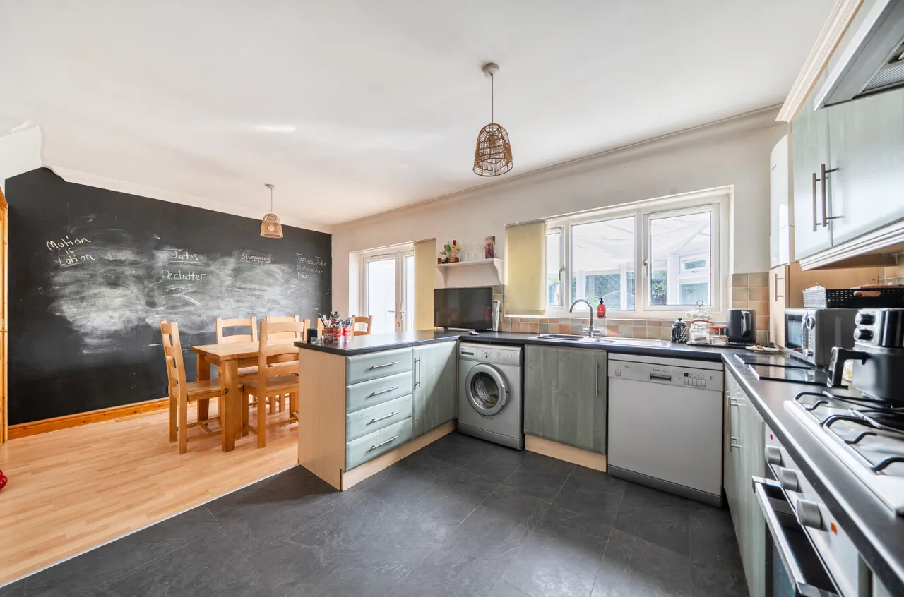Woodlands Drive, East Ardsley, WF3, photo 11
