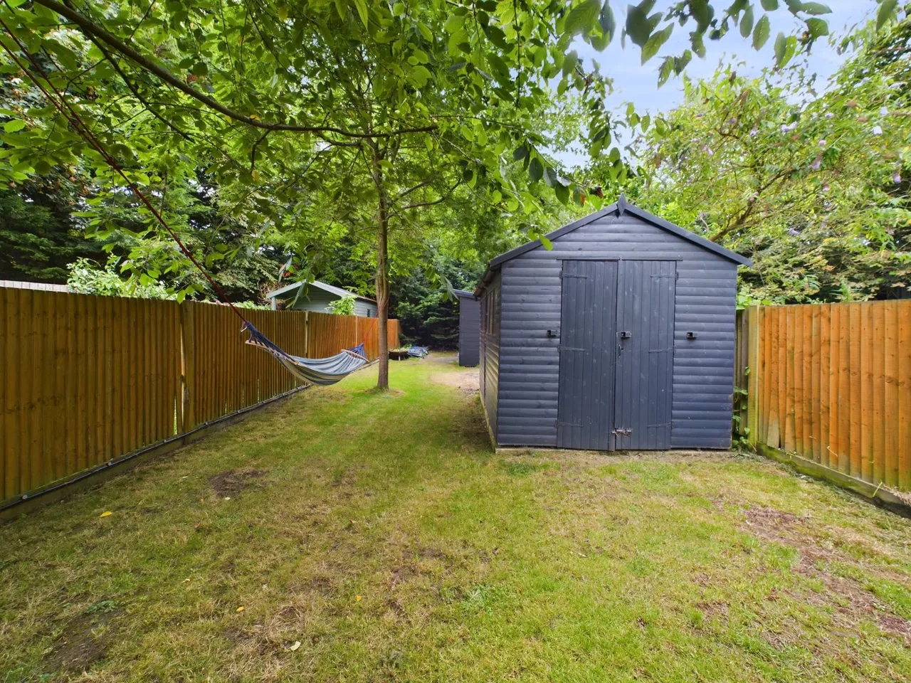 Staines-upon-Thames, Surrey, photo 20