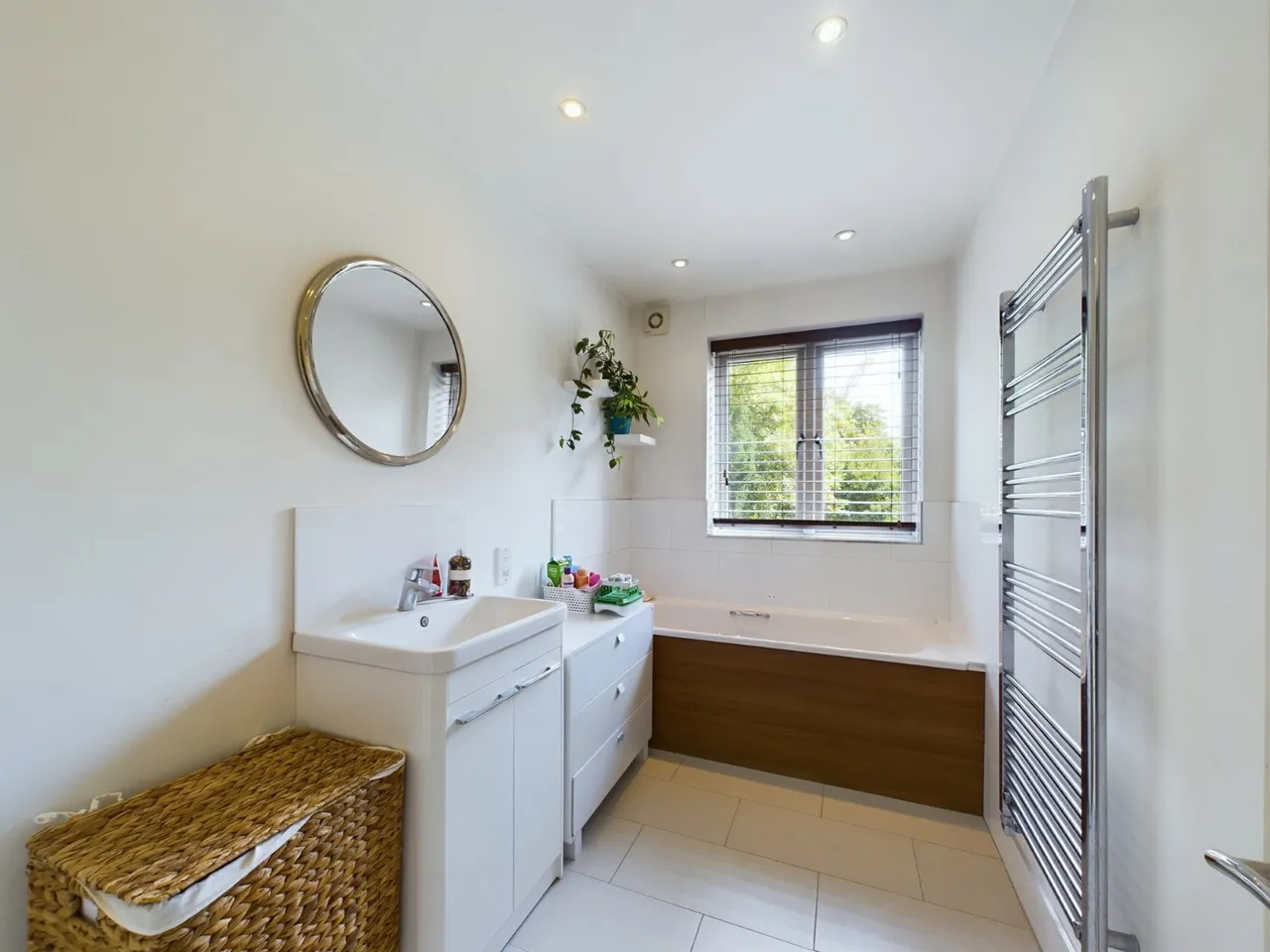 Staines-upon-Thames, Surrey, photo 18