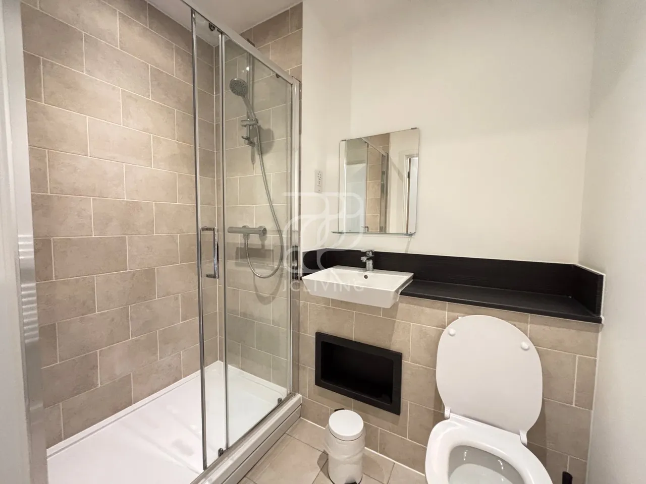 East Acton Lane, Acton, W3, photo 8