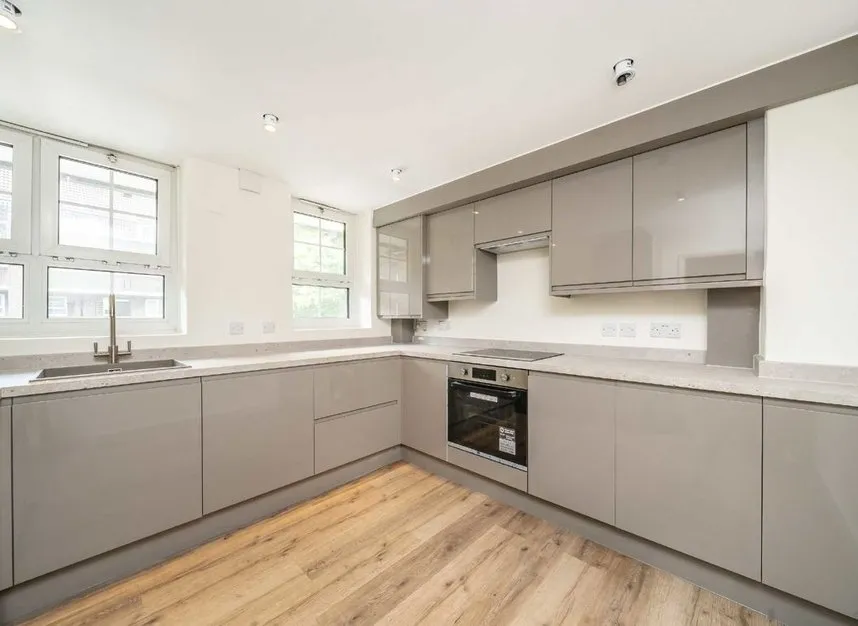 2 bed flat for sale — Cahir Street, Canary Wharf, E14