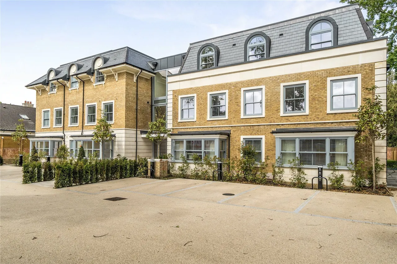 Shalford Lodge, 157 Kingston Hill, Kingston-Upon-Thames, London, KT2, photo 10