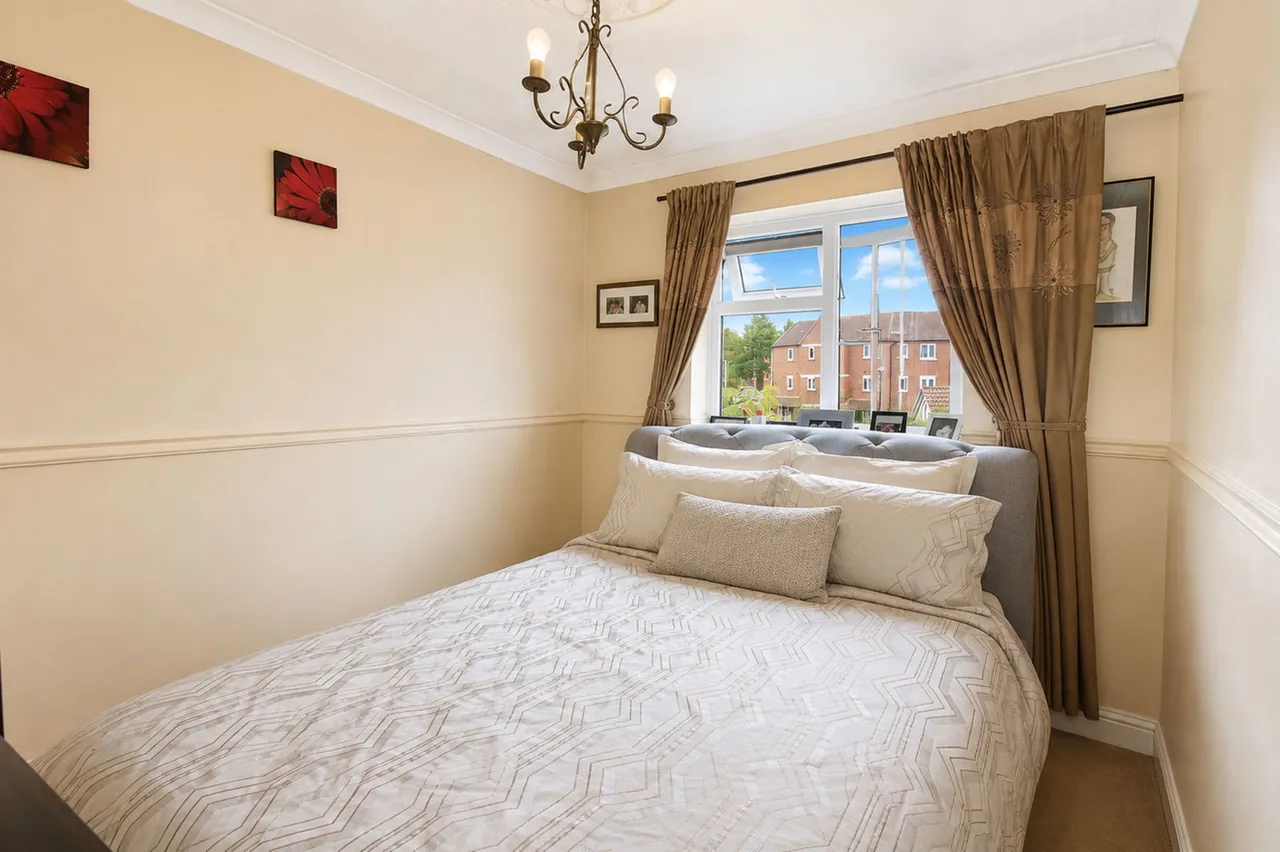 Cumberland Close, Kingswinford, DY6, photo 25