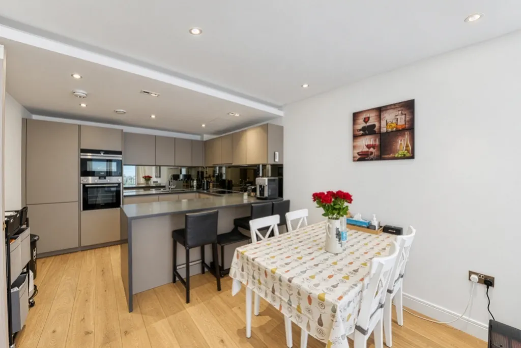 Tierney Lane, Hammersmith, W6, photo 11