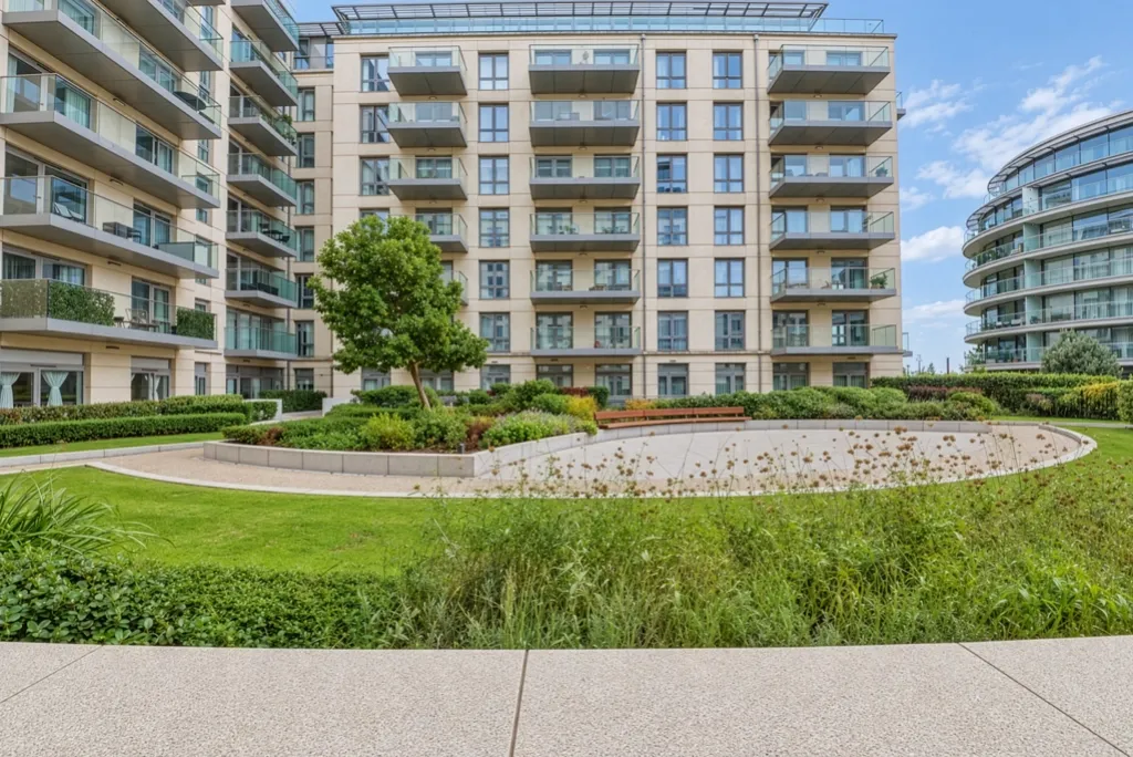 2 bed flat for sale, Tierney Lane, Hammersmith, W6