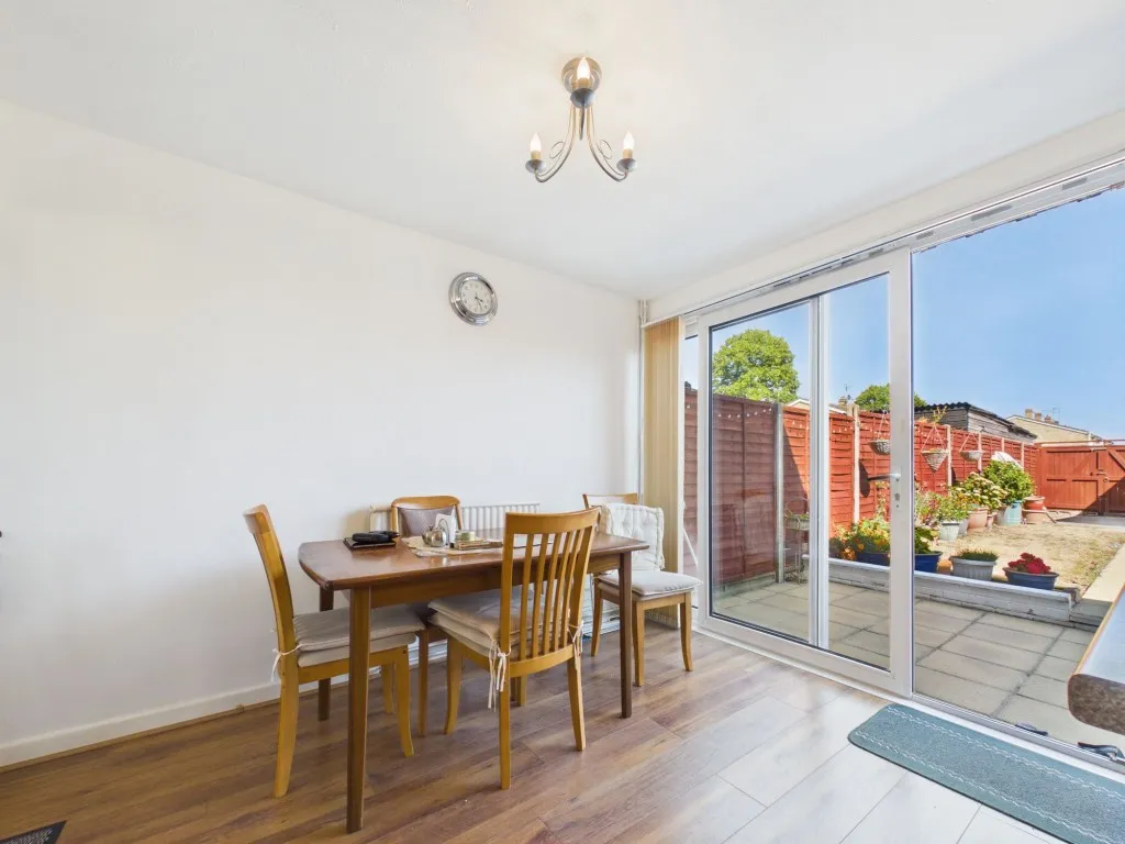 Combe Road, Tilehurst, RG30, photo 5