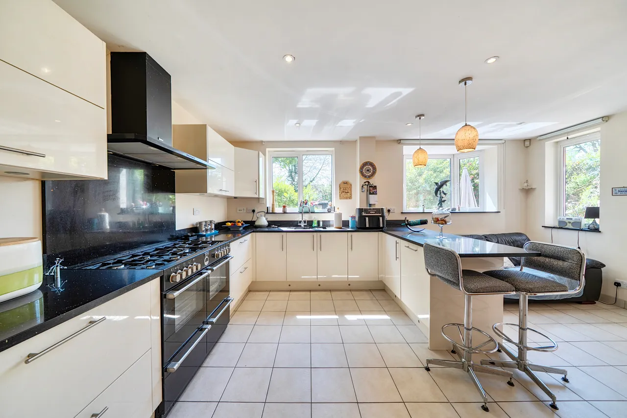Broadwood Avenue, Ruislip, HA4, photo 6
