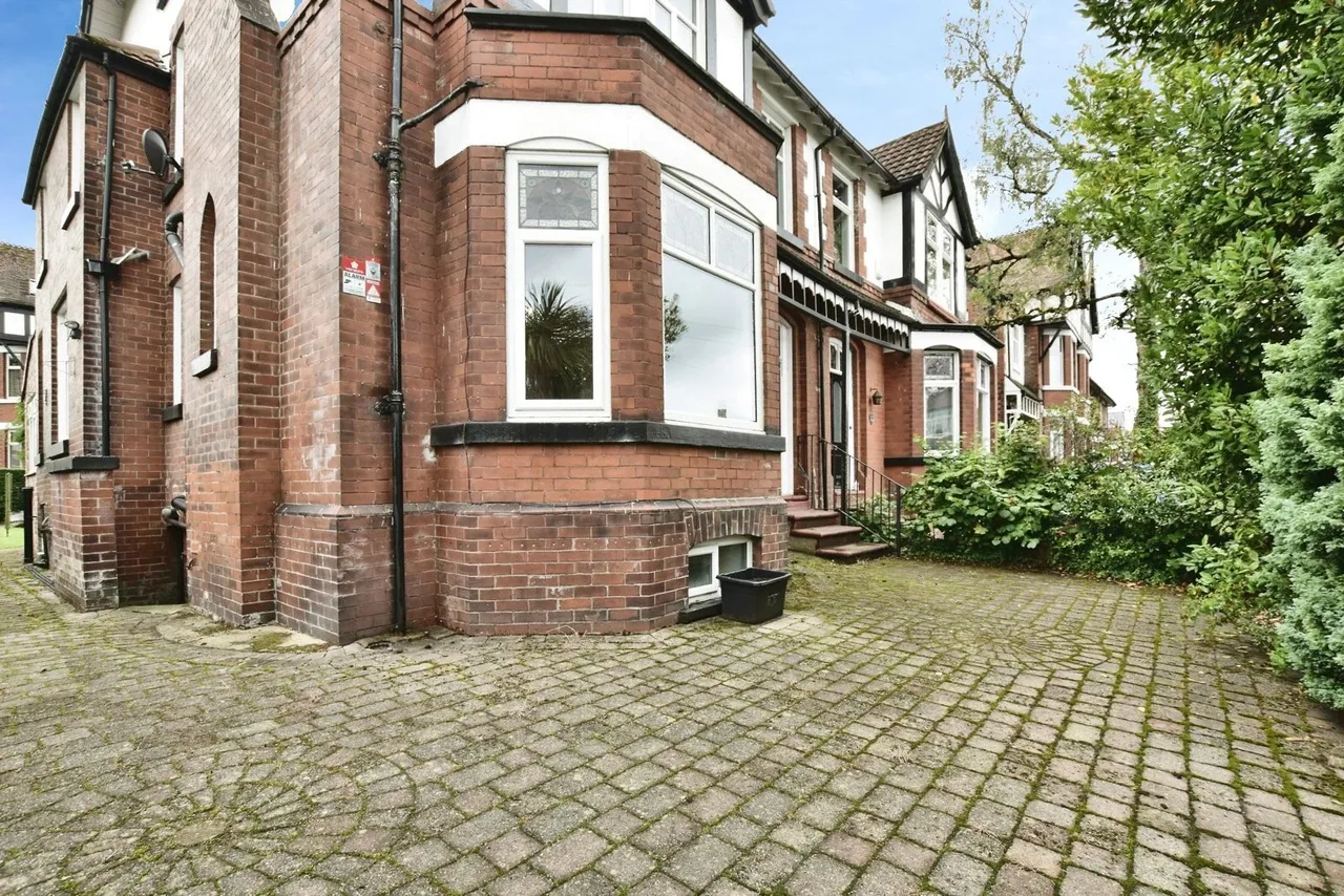 Park Road, Timperley, Altrincham, WA14, photo 5