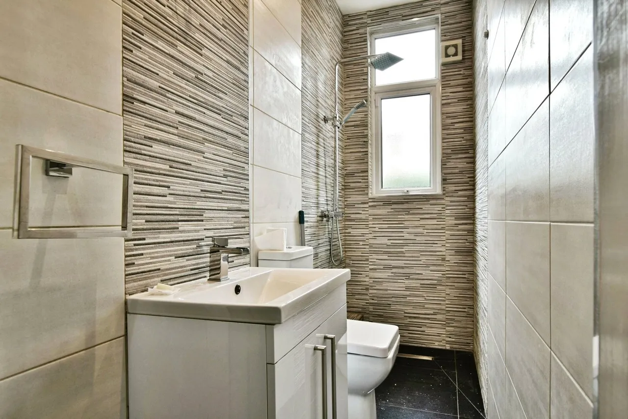 Park Road, Timperley, Altrincham, WA14, photo 16