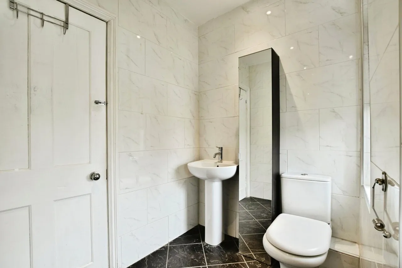 Park Road, Timperley, Altrincham, WA14, photo 15