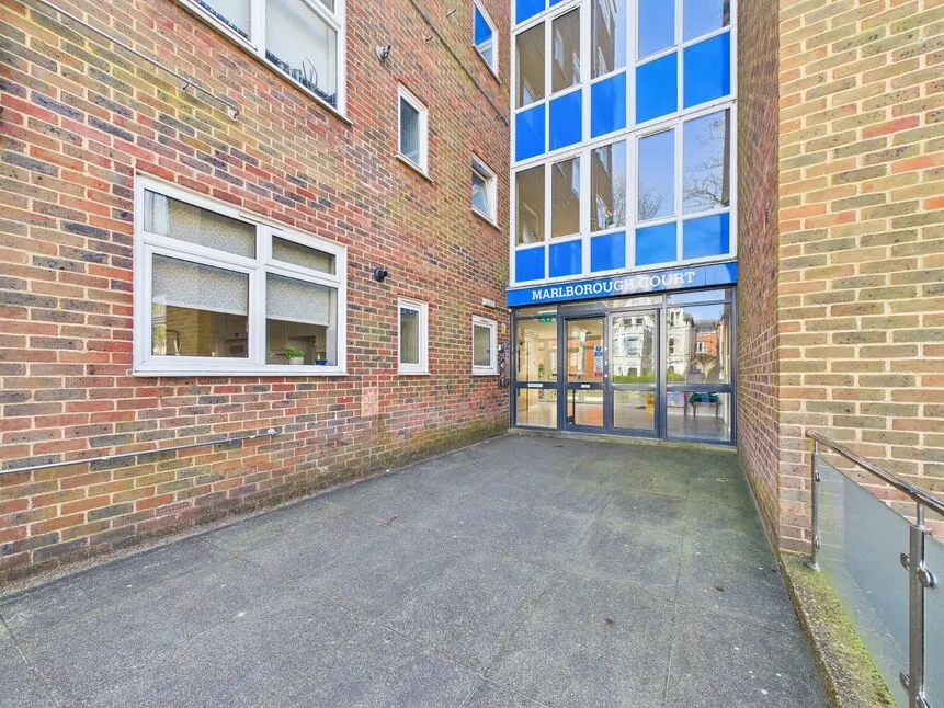 Earls Avenue, Folkestone, Kent, CT20, photo 11