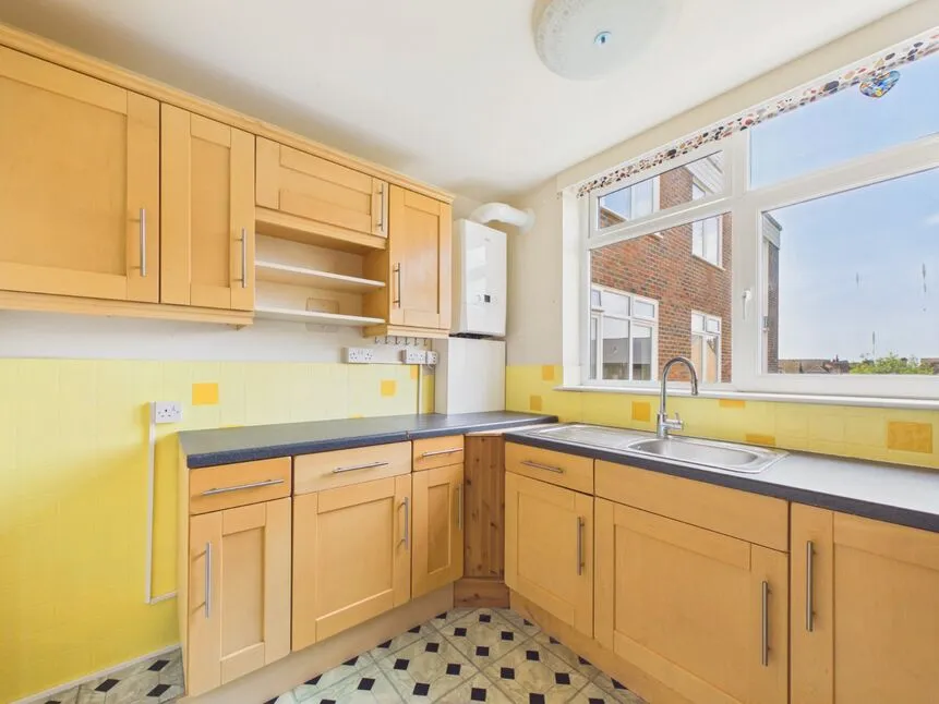 Earls Avenue, Folkestone, Kent, CT20, photo 10