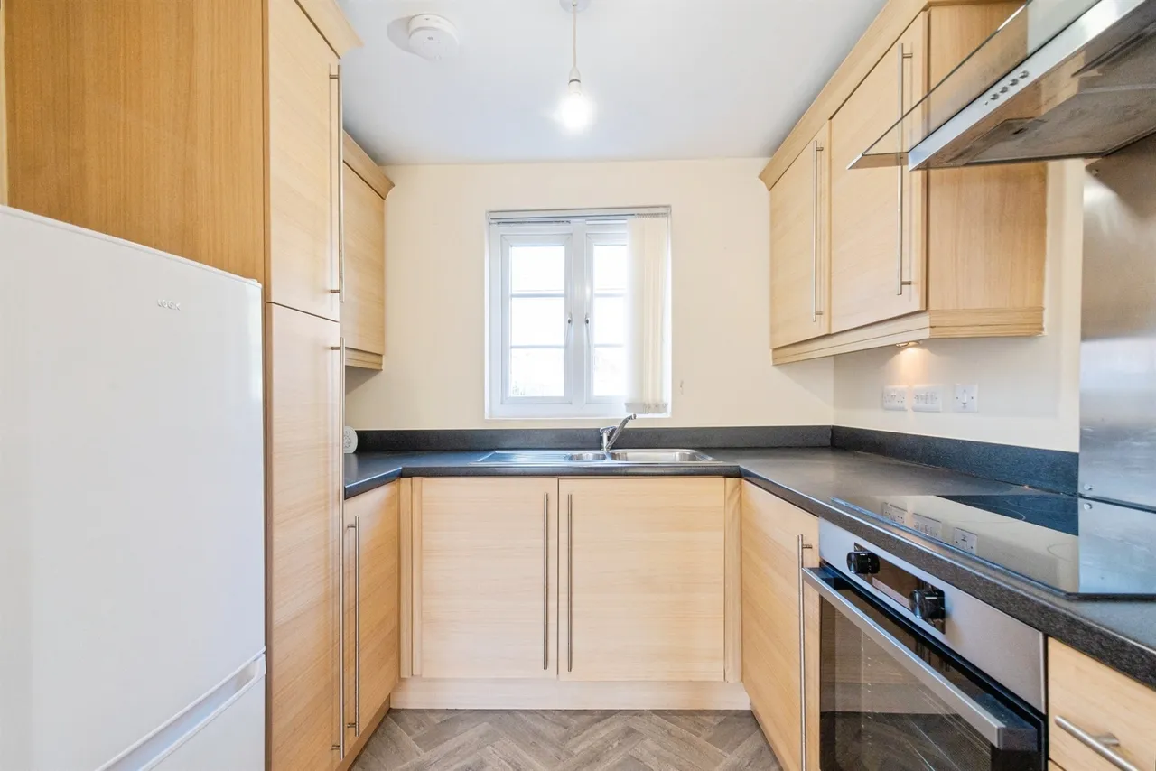 Heron Drive, Hengoed, CF82, photo 12