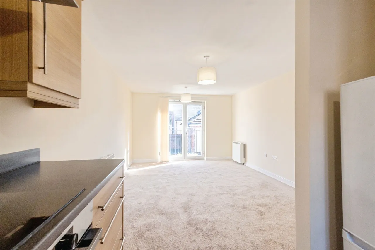 Heron Drive, Hengoed, CF82, photo 13
