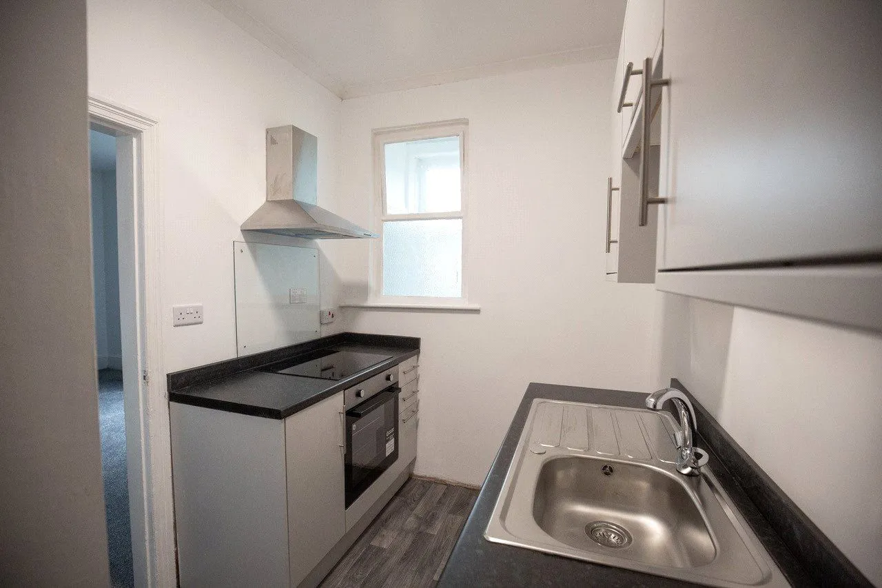 Beech Street, Huddersfield, HD1, photo 3