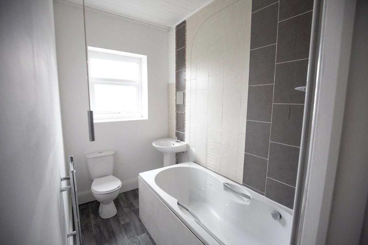Beech Street, Huddersfield, HD1, photo 6