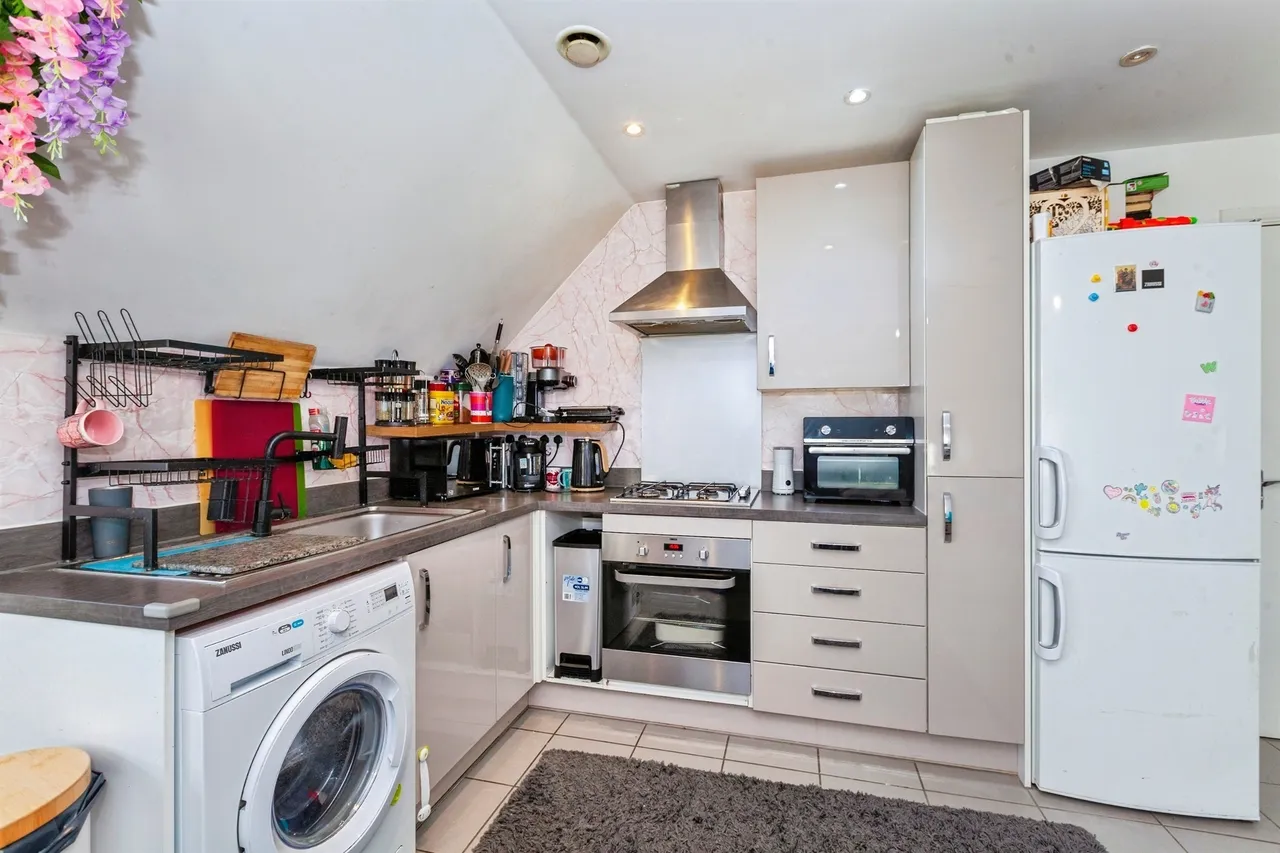 Kenyon Way, Slough, SL3, photo 12