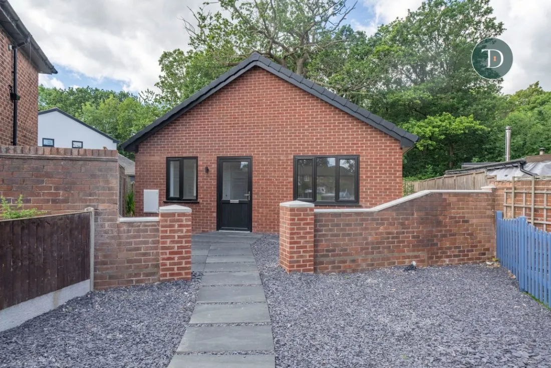 2 bed house for sale — Palatine Road, Bromborough, CH62 2DU