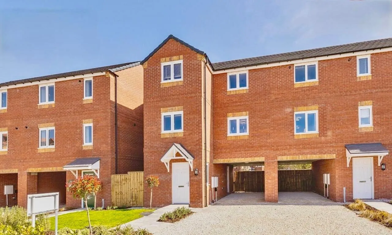 3 bed house for sale — Horsley Road, Gainsborough