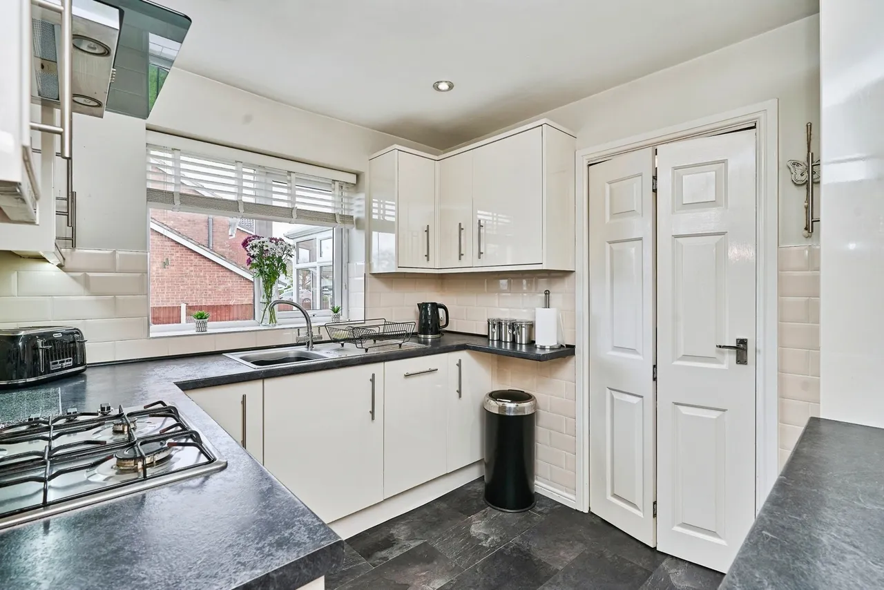 Bond Way, Hednesford, Cannock, Staffordshire, WS12, photo 5