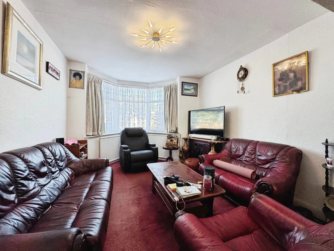 Camrose Avenue, Edgware, HA8, photo 2