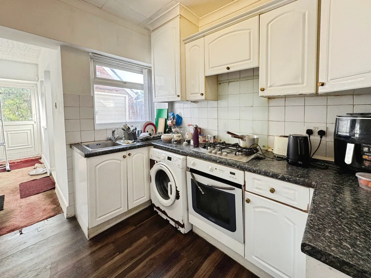 Camrose Avenue, Edgware, HA8, photo 10