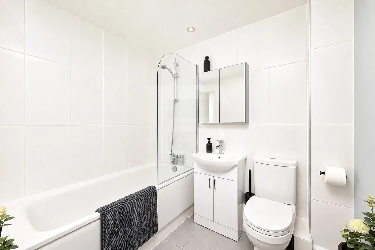 Bressay Drive, Mill Hill, NW7, photo 9