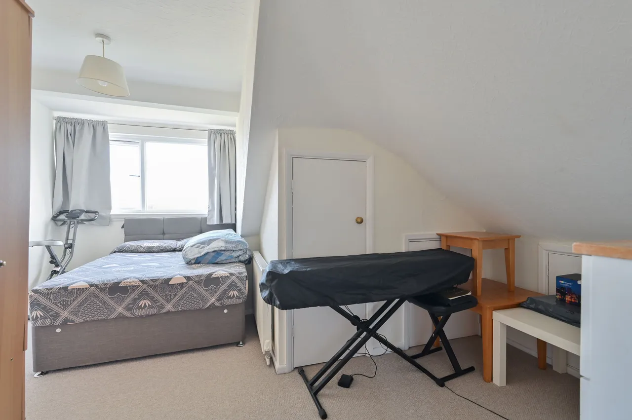 Flat 4, 14 Carlton Avenue, Harrow, photo 8