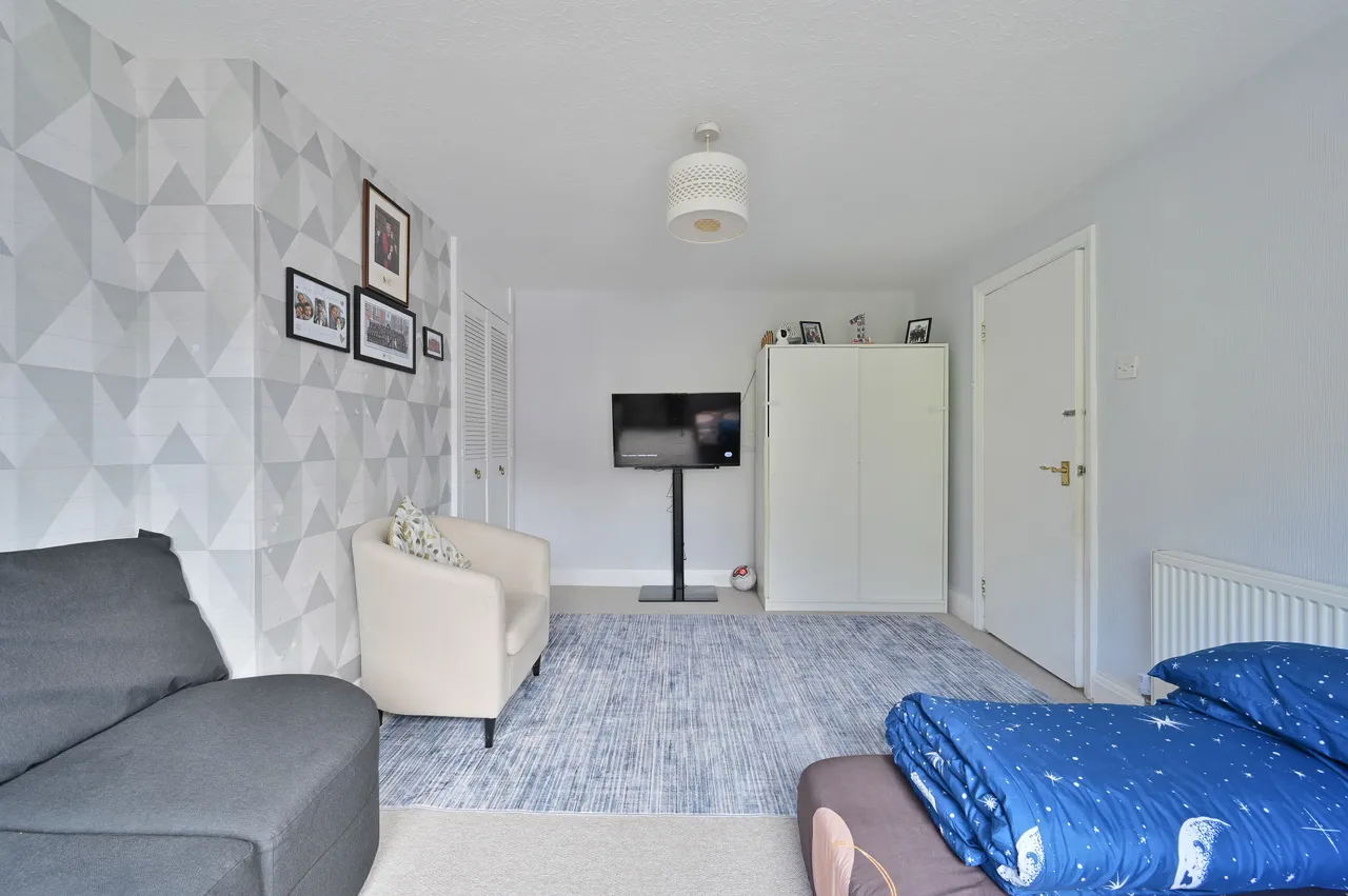 Flat 4, 14 Carlton Avenue, Harrow, photo 4