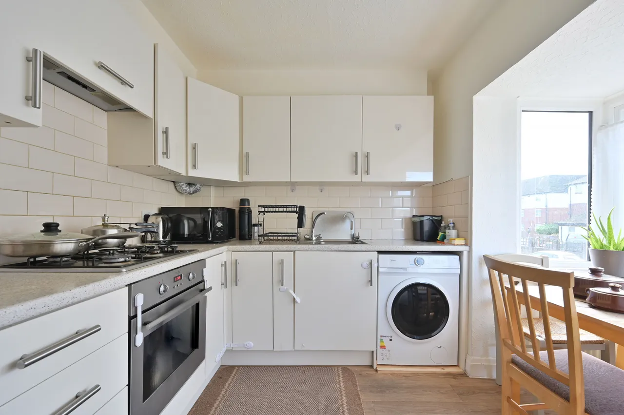 Flat 4, 14 Carlton Avenue, Harrow, photo 6