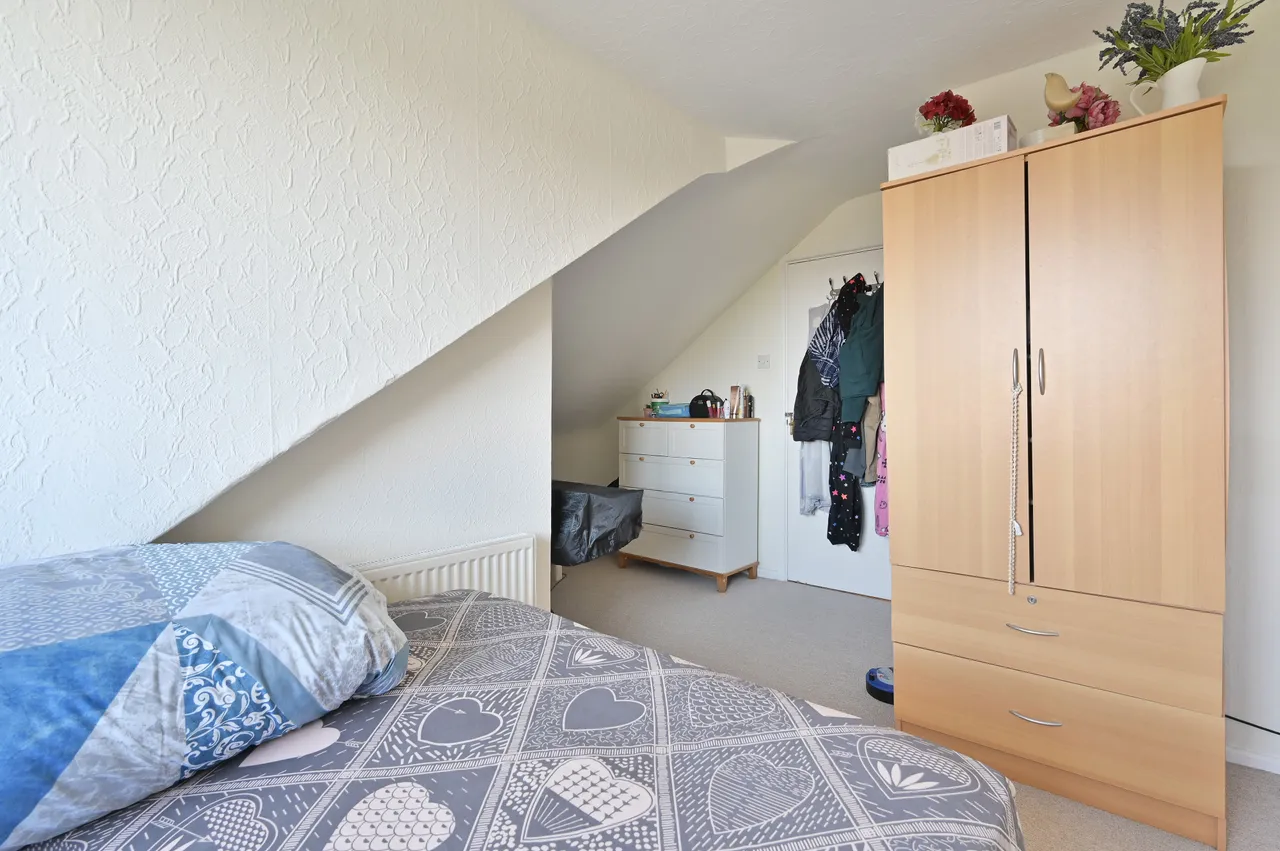 Flat 4, 14 Carlton Avenue, Harrow, photo 9