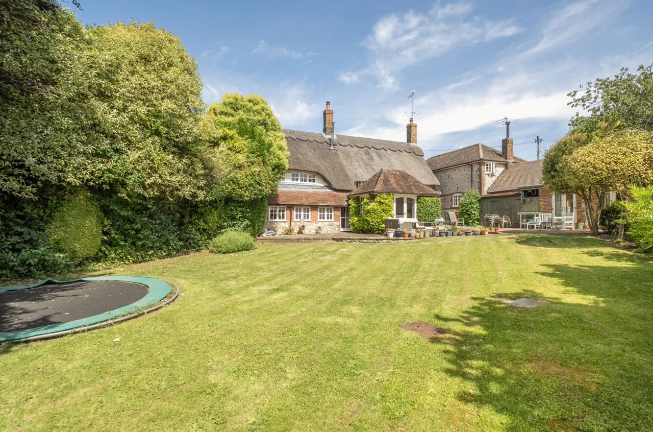 Bury Common, Bury, RH20, photo 11
