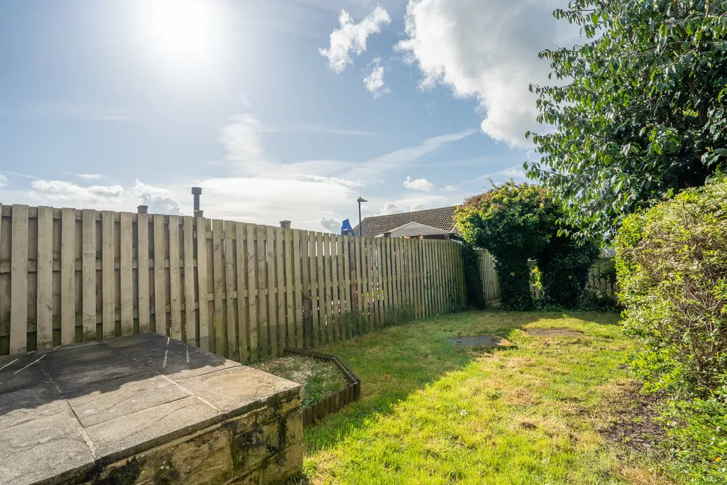 Park Avenue, Shelley, photo 17