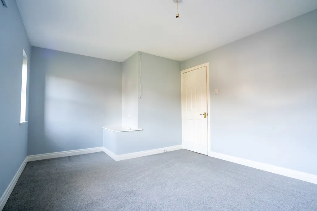 Park Avenue, Shelley, photo 12