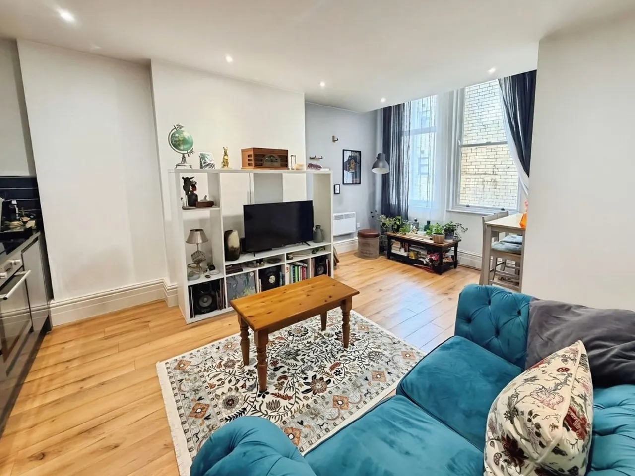 East Parade, LS1, photo 13