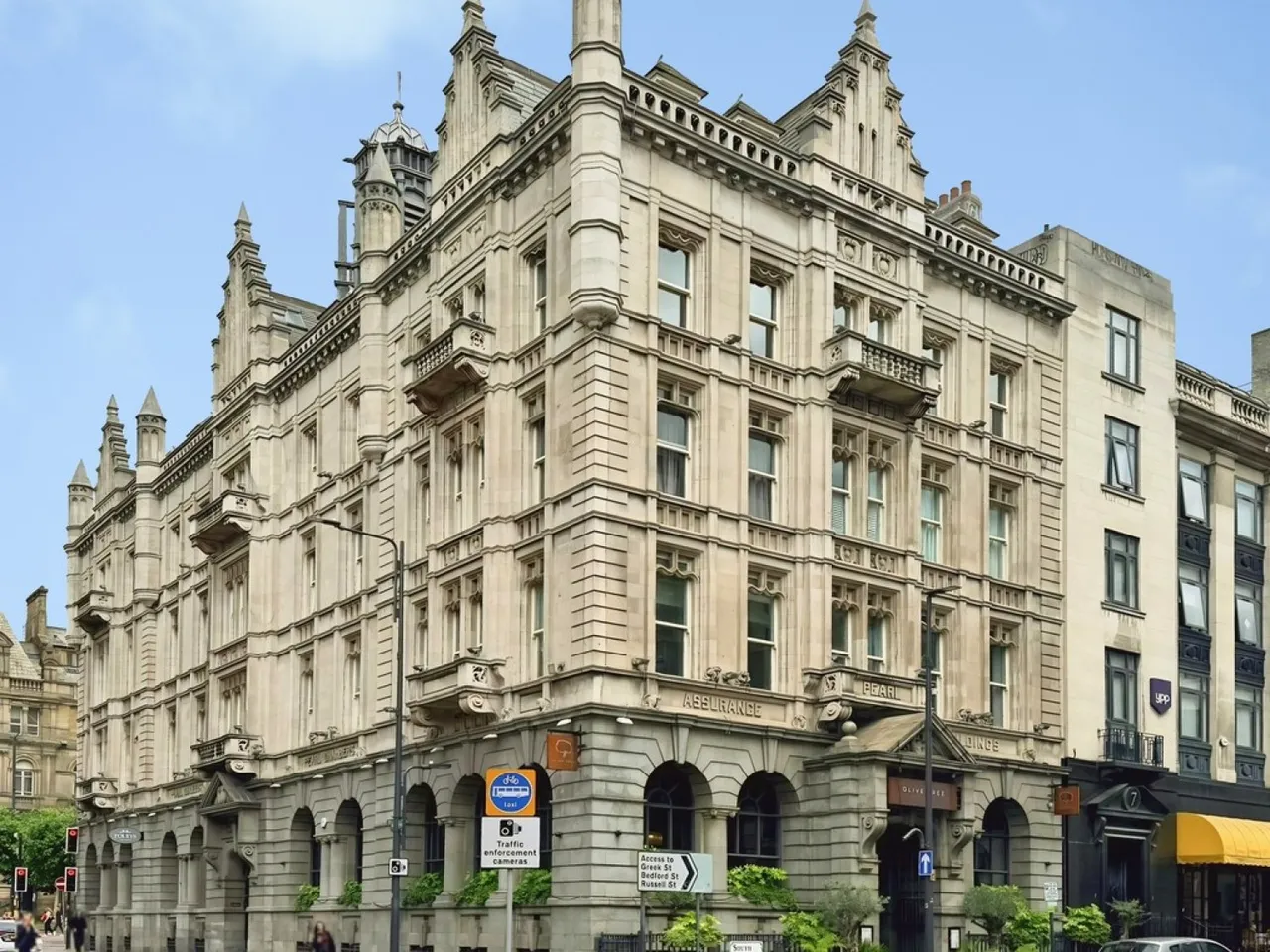 East Parade, LS1, photo 12
